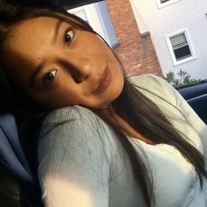 Meet your Posher, Mia